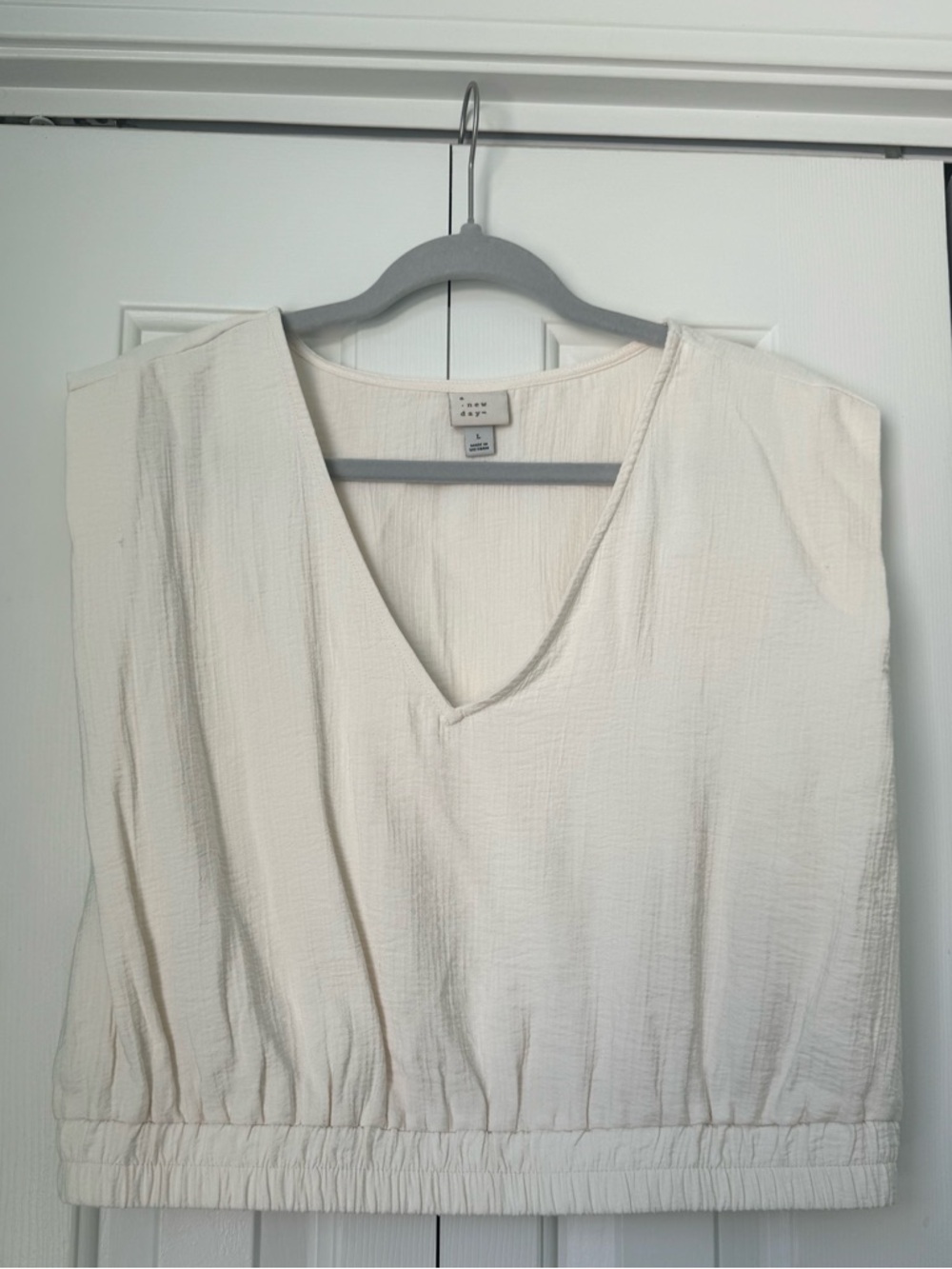 A New Day Cream Gauze V-Neck Sleeveless Top